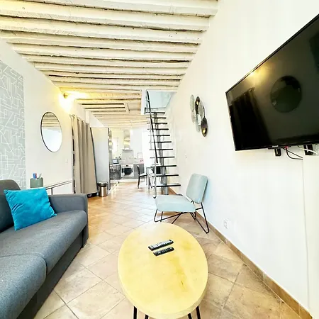 Loge De L'opera A 200 M Du Palais Des Papes Apartment